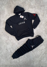 Chandal Jordan negro