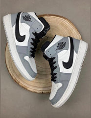 Zapatillas Jordan 1 Negro-Gris-Blanco