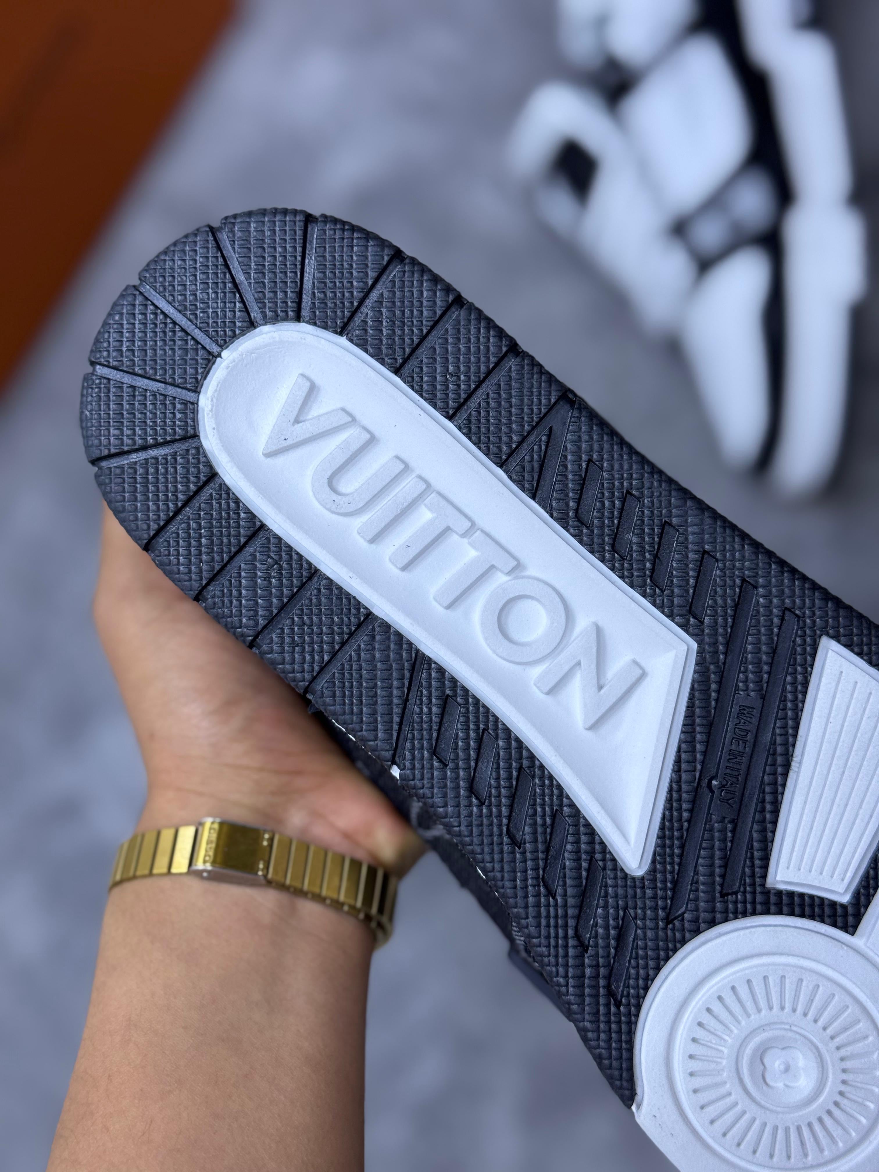 Zapatilla Louis Vuitton Trainer Negro