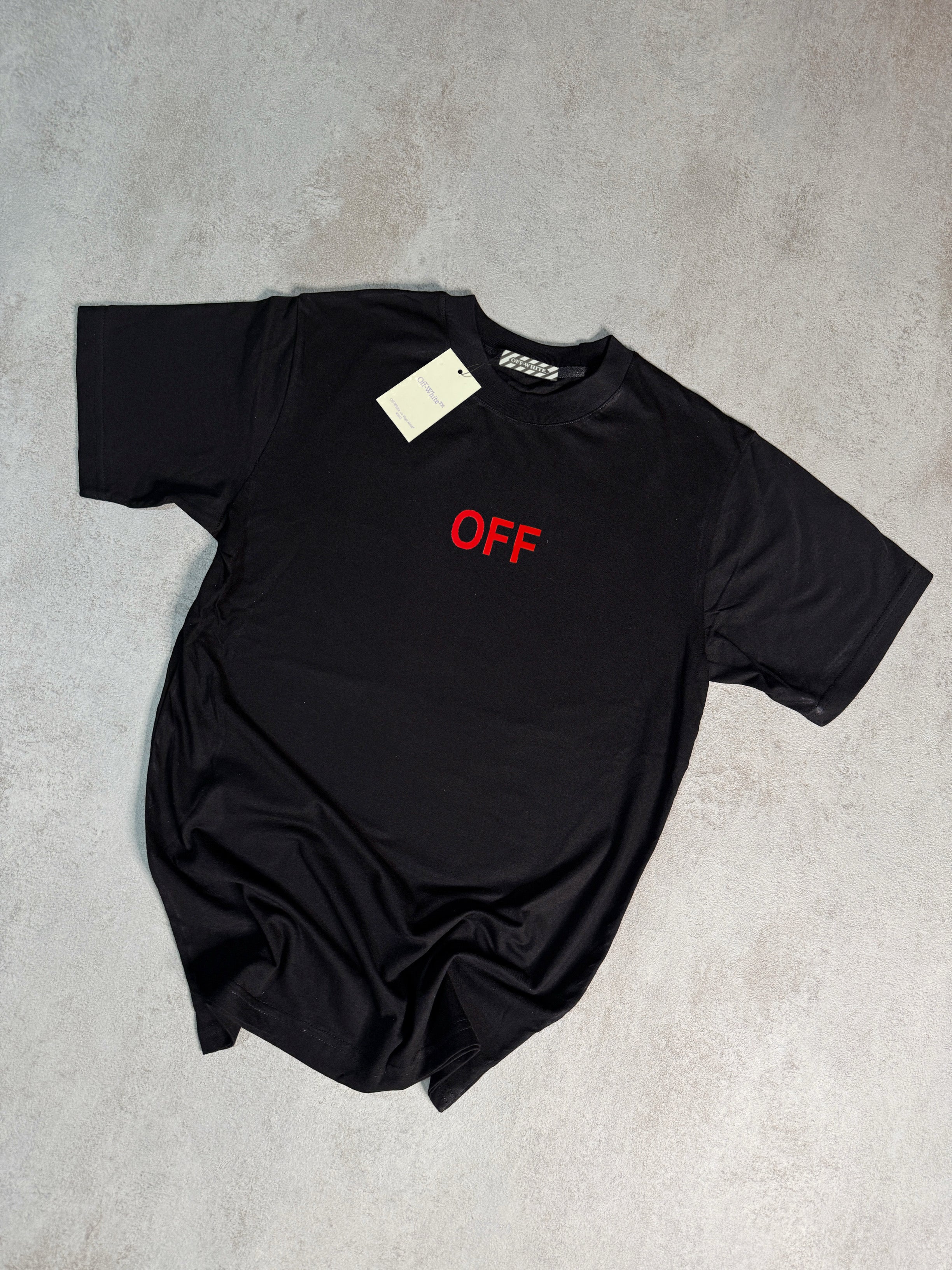 CAMISETA OFF WHlTE