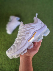 NIKE VAPOR MAX PLUS BLANCAS