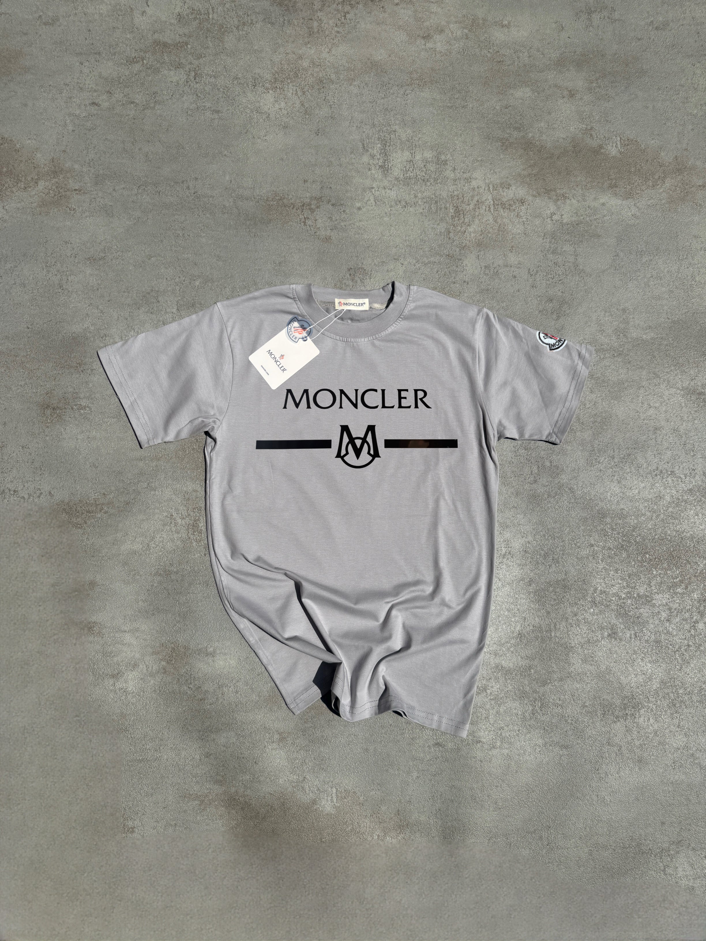 CAMISETA MONCL£R