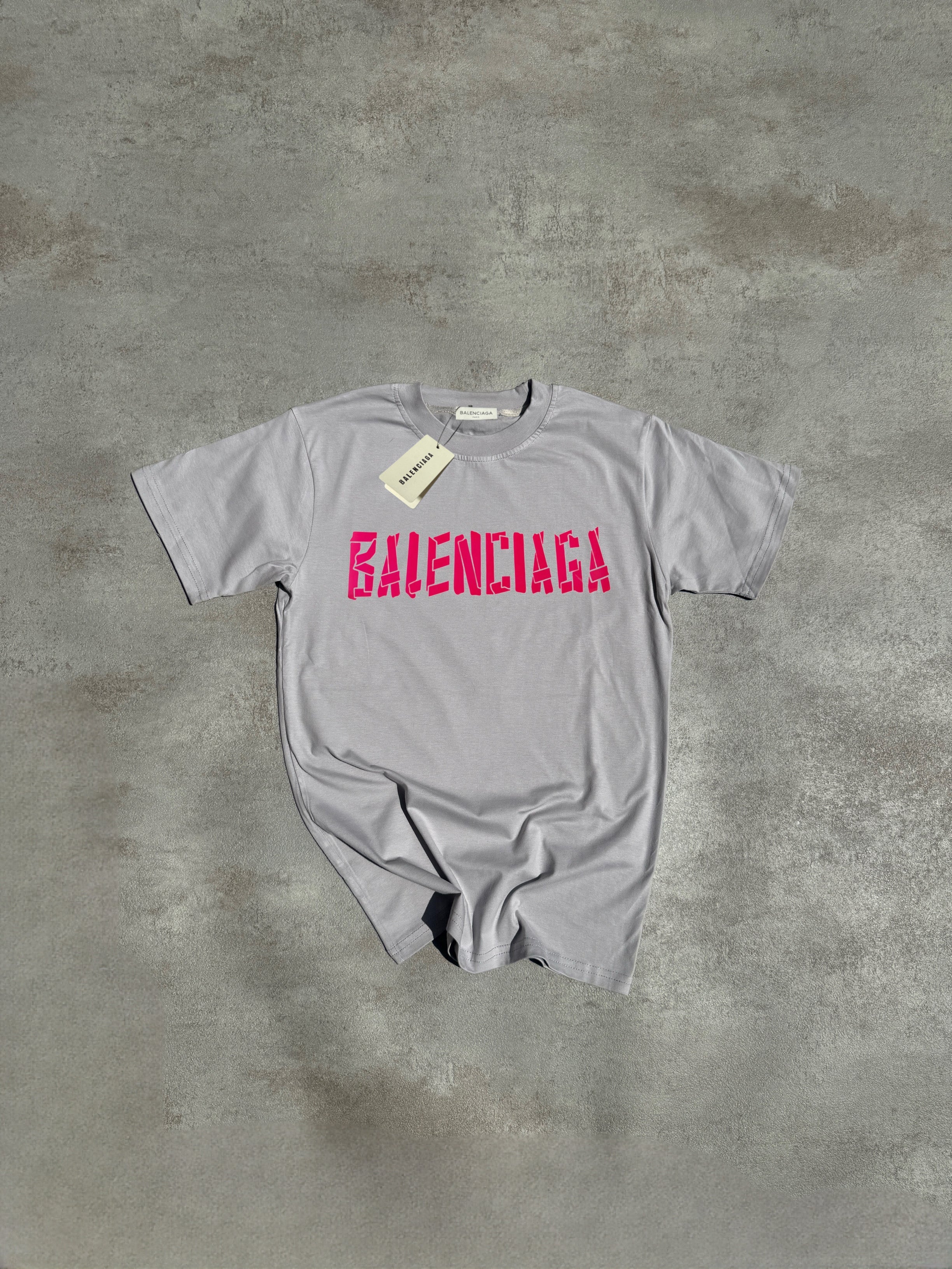 CAMISETA BALENClAGA
