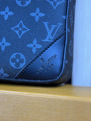 Bolso LOUIS VUITTON azul Hombre