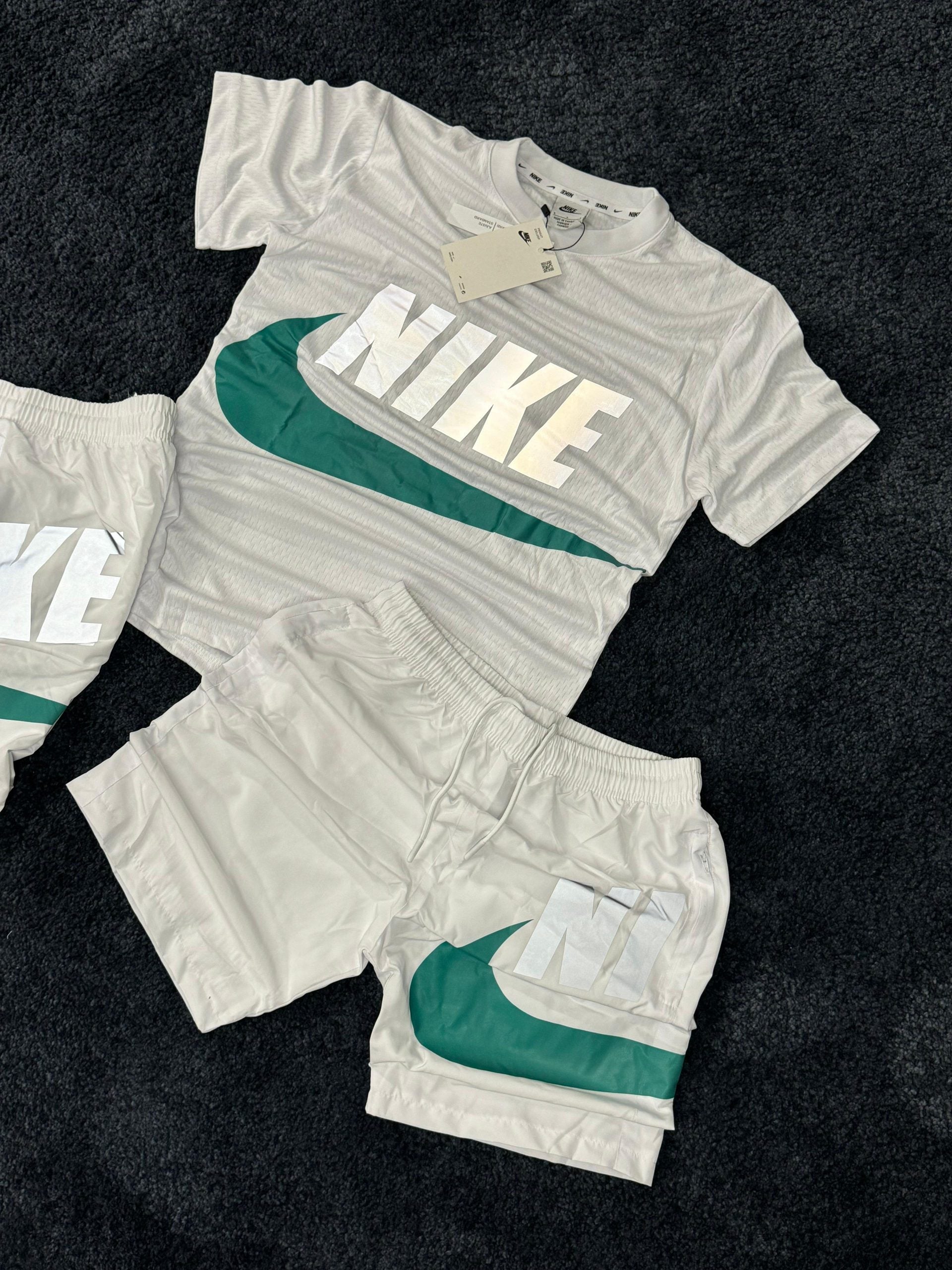 CONJUNTO NIKE