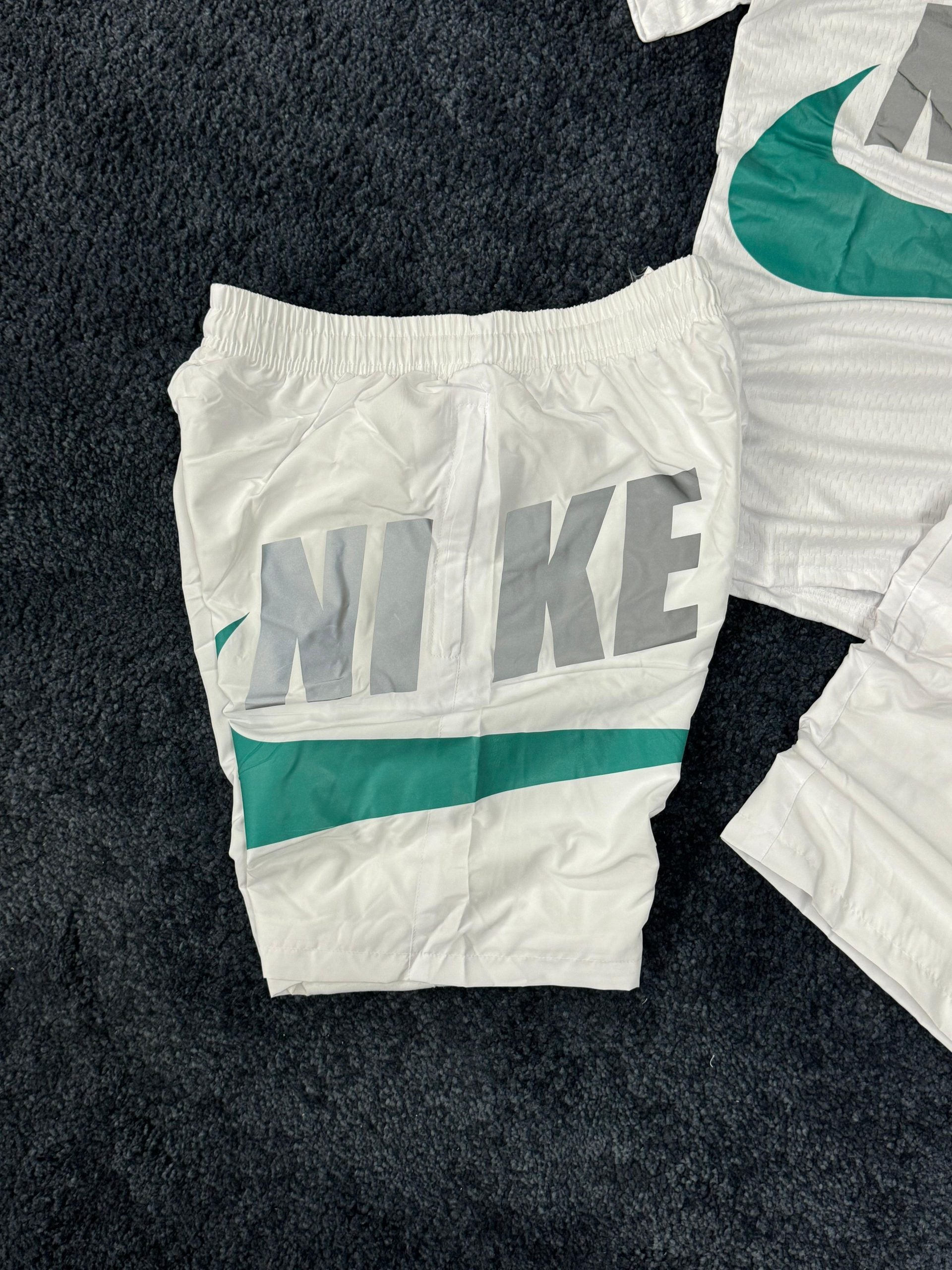 CONJUNTO NIKE